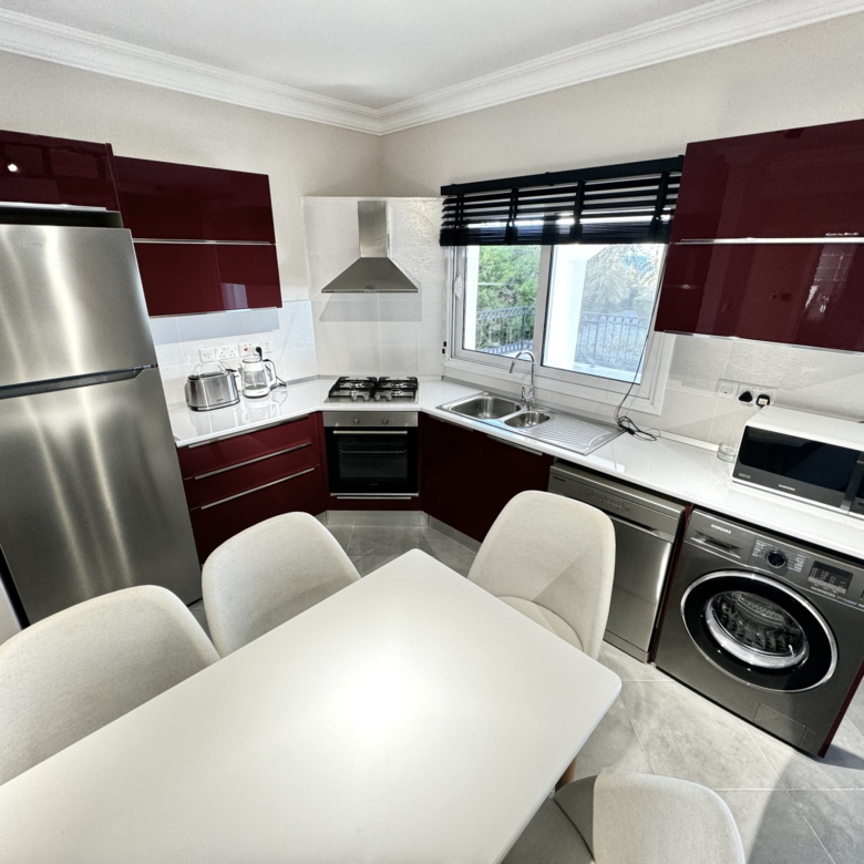 Ready to move fully furnished 3 bedroom apartment with garden
