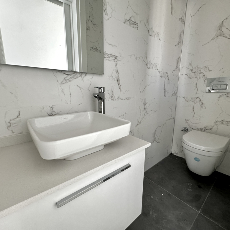 2 bedroom Brand New apartment in the heart of Kyrenia city center