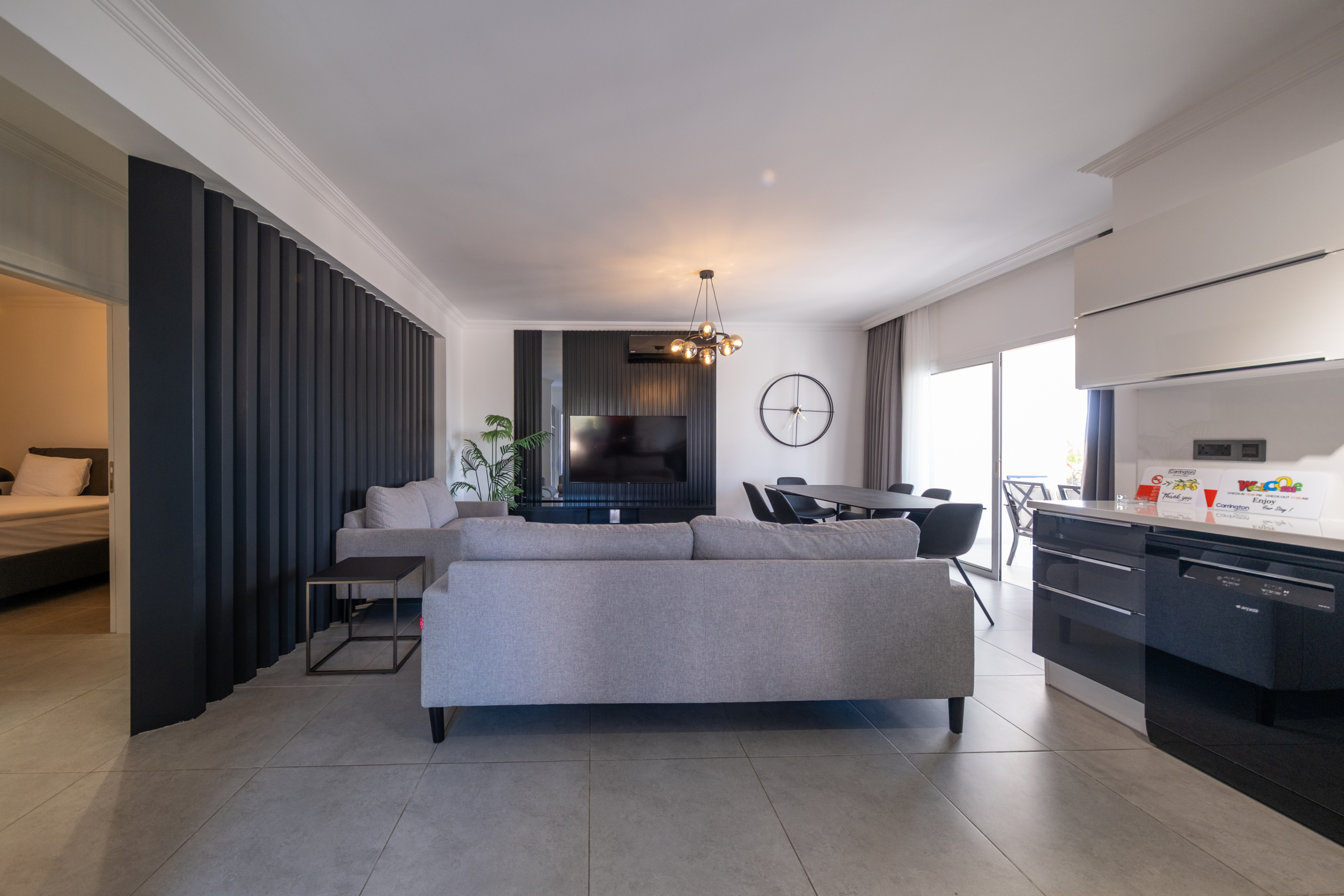 3 bedroom newly refurbished modern apartment