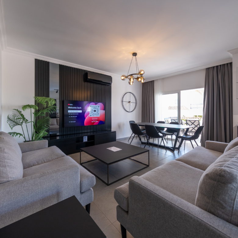 3 bedroom newly refurbished modern apartment
