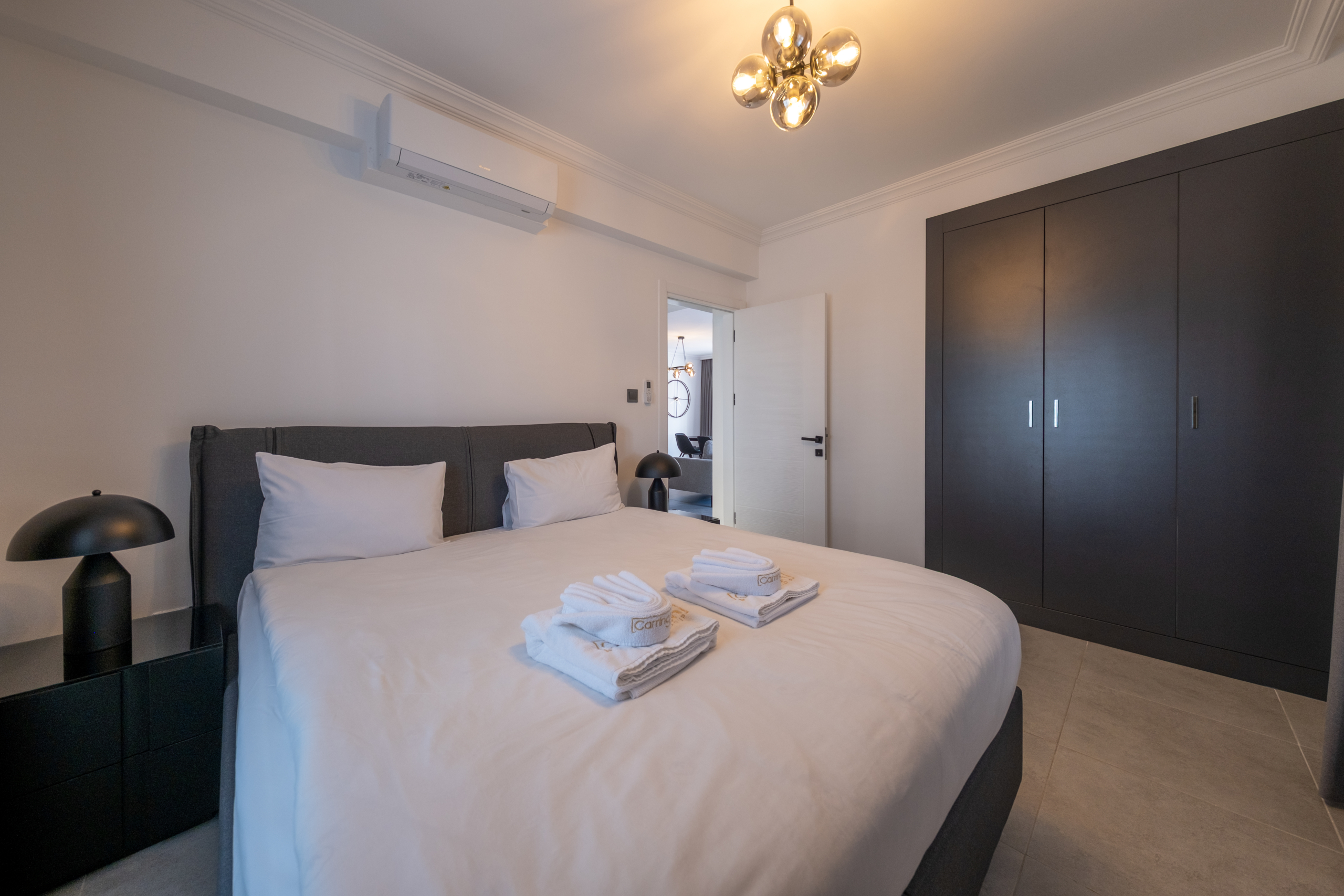 3 bedroom newly refurbished modern apartment