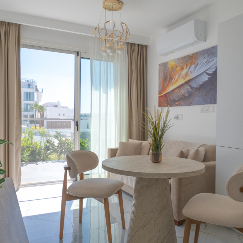 Sea front studio apartment for sale in Malibu project