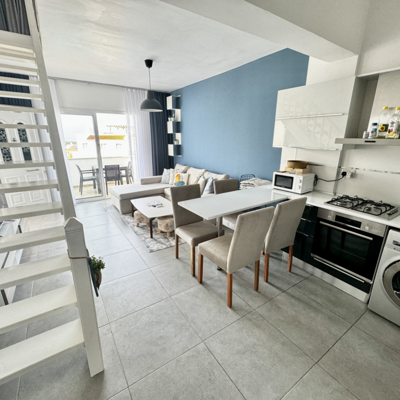 1 bedroom apartment by the pool with a great sea view