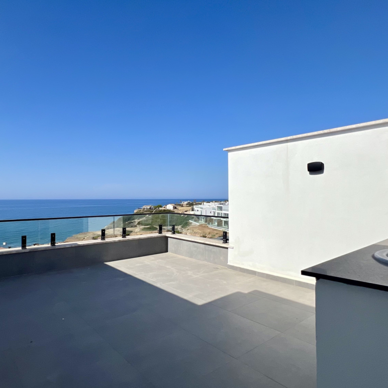 2 bedroom Sea and Beach front loft apartment