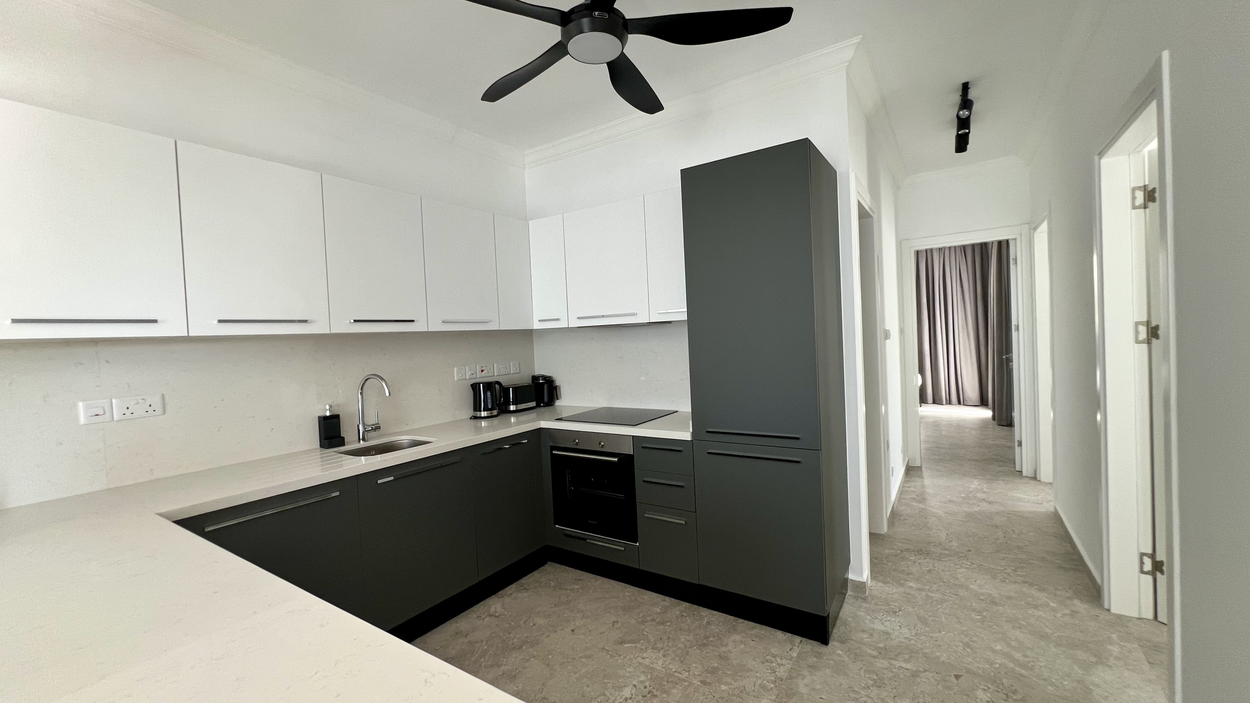Sea front 3 bedroom garden apartment with private swimming pool