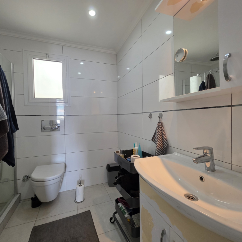 3 bedroom Sea View penthouse