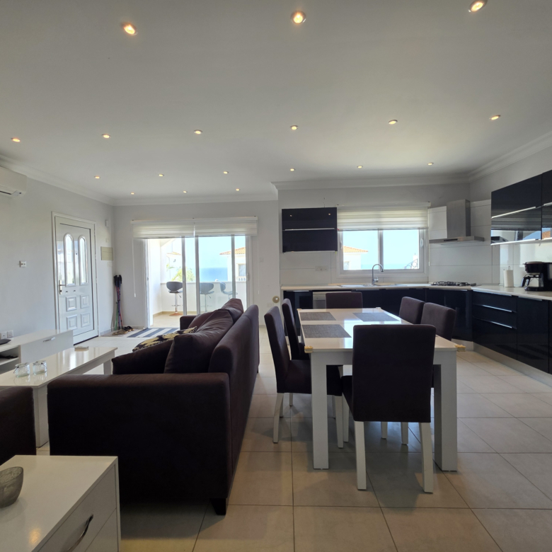 3 bedroom Sea View penthouse