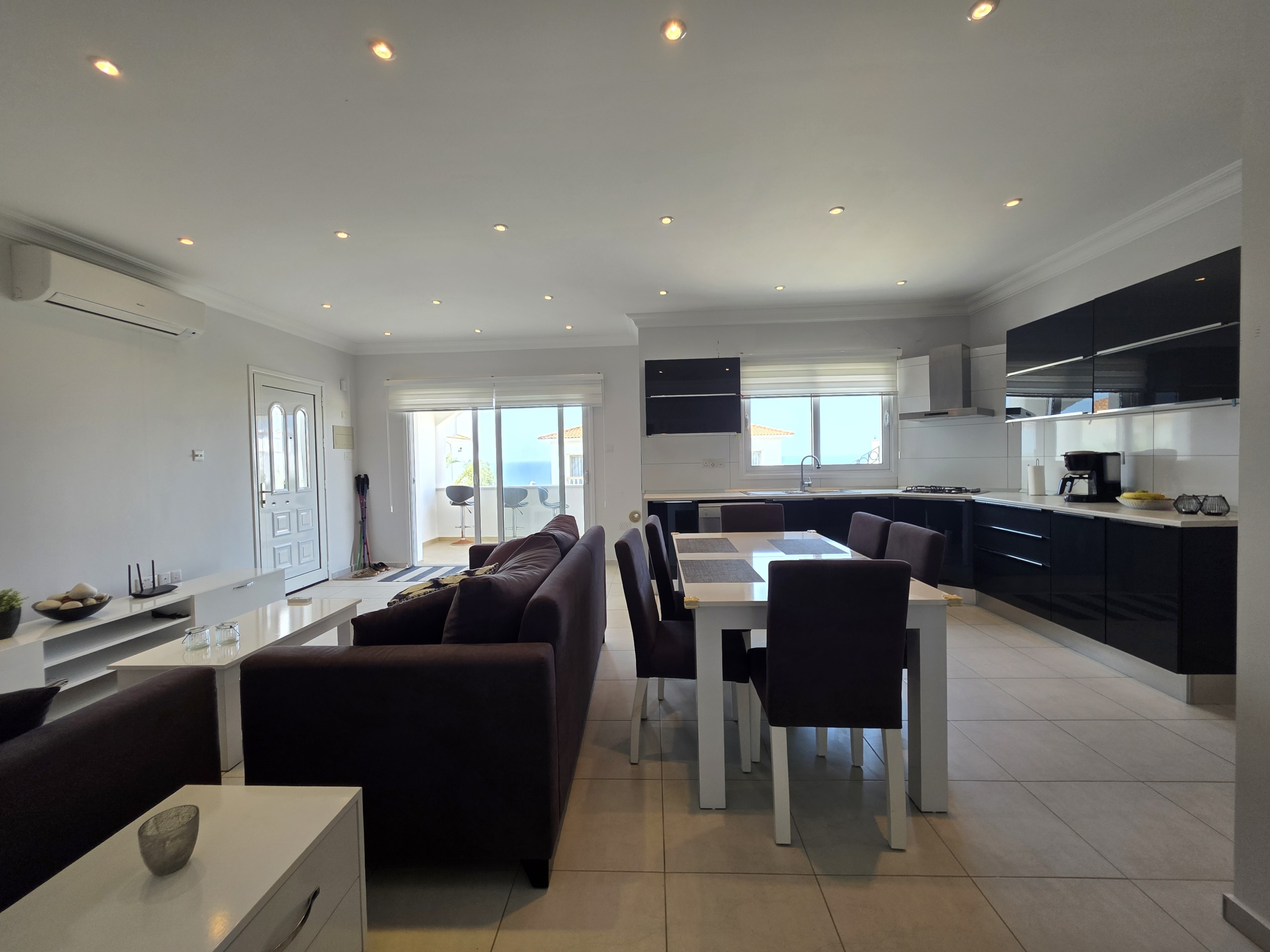 3 bedroom Sea View penthouse