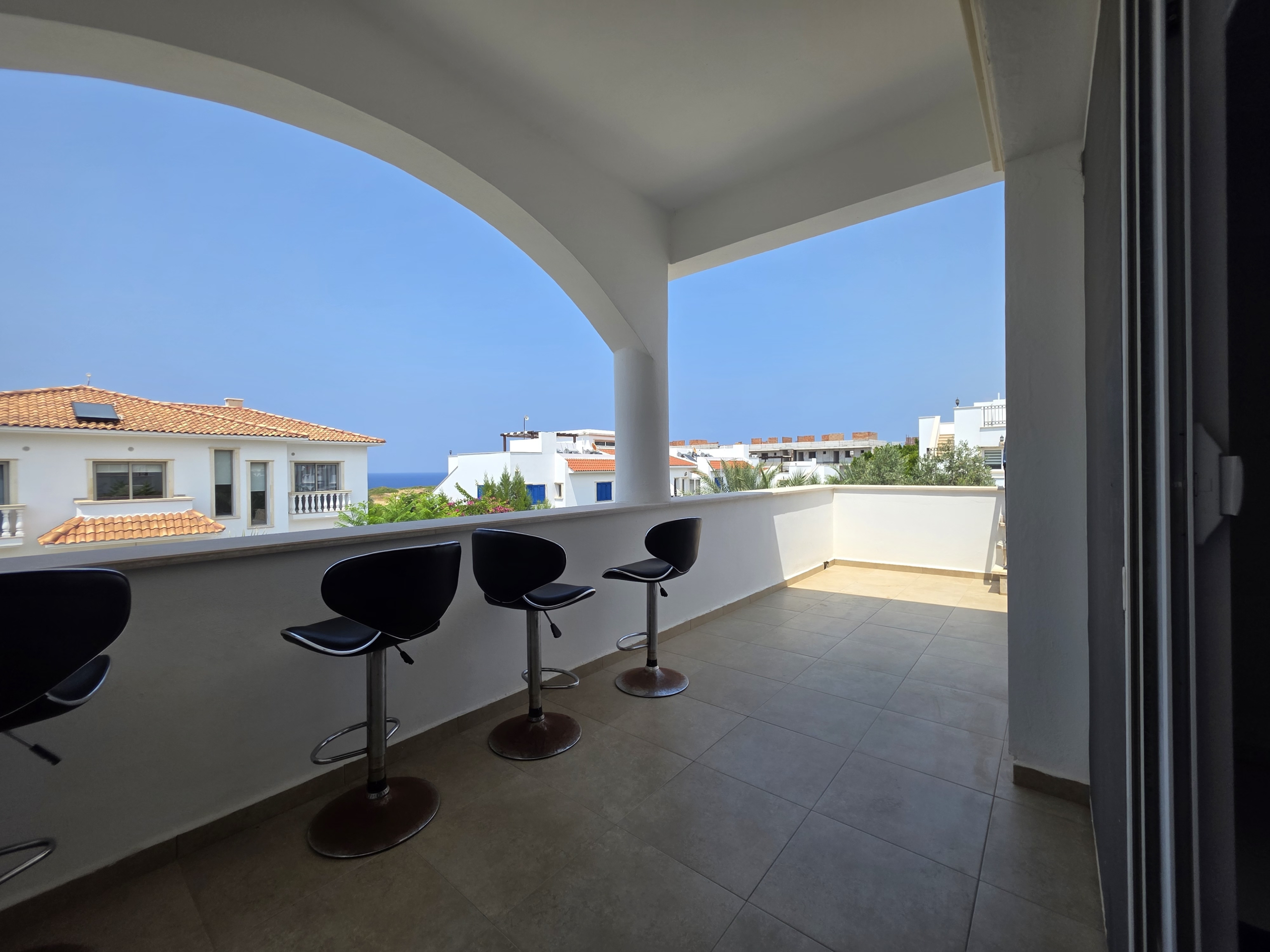 3 bedroom Sea View penthouse