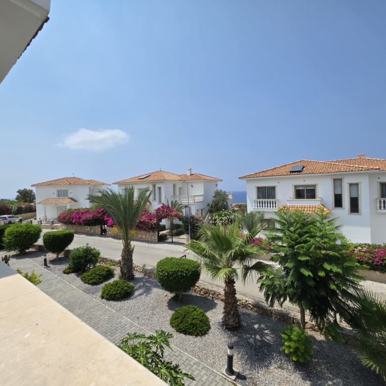 3 bedroom Sea View penthouse